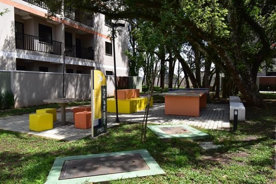 Área comum - Espaço de jogos de apartamento para alugar com 2 quartos, 53m² em Hauer, Curitiba
