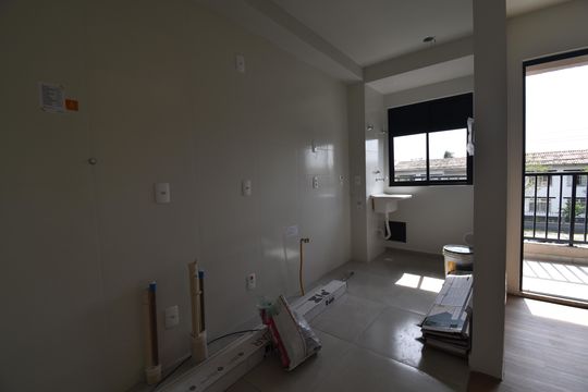Cozinha de apartamento para alugar com 2 quartos, 51m² em Hauer, Curitiba
