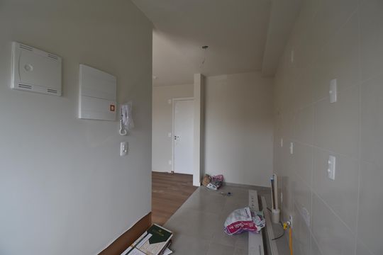 Cozinha de apartamento para alugar com 2 quartos, 51m² em Hauer, Curitiba