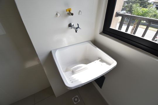 Área de Serviço de apartamento para alugar com 2 quartos, 51m² em Hauer, Curitiba