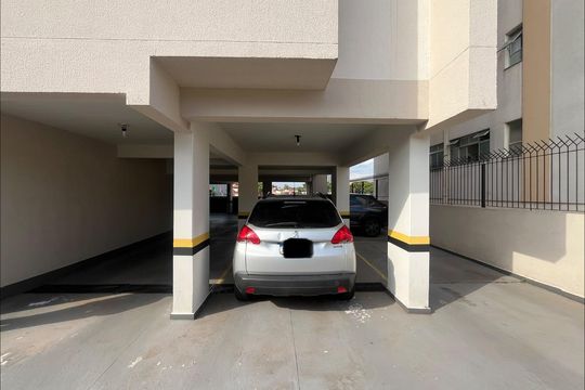 Garagem de apartamento à venda com 2 quartos, 65m² em Ponte Preta, Campinas