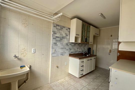 Cozinha e Área de Serviço de apartamento à venda com 2 quartos, 65m² em Ponte Preta, Campinas