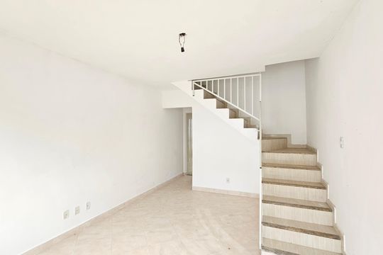 Casa para alugar com 2 quartos, 60m² em Cabuçu, Nova Iguaçu