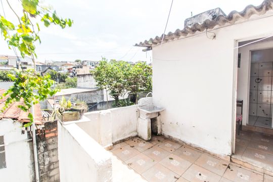 Área de Serviço de casa para alugar com 1 quarto, 30m² em Vila Sao Jorge, Barueri
