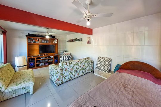 Sala 2 de casa de condomínio à venda com 4 quartos, 300m² em Pendotiba, Niterói