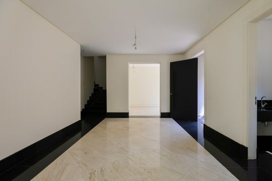 Casa à venda com 4 quartos, 710m² em Morumbi, São Paulo