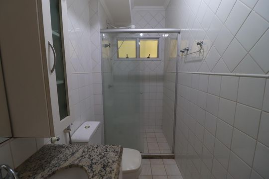 Banheiro  de apartamento para alugar com 1 quarto, 49m² em Nova Ribeirânia, Ribeirão Preto