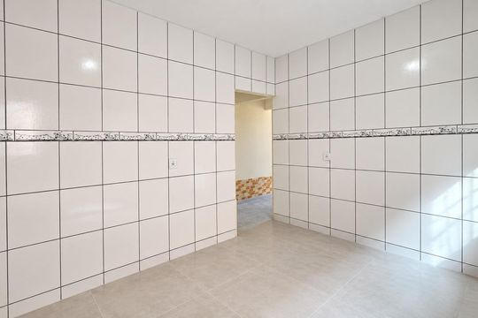 Cozinha de casa para alugar com 3 quartos, 75m² em Serraria, São José