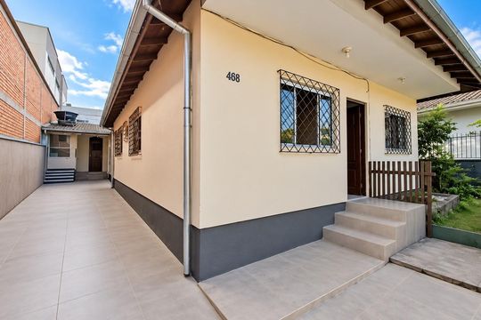 Quintal de casa para alugar com 3 quartos, 75m² em Serraria, São José