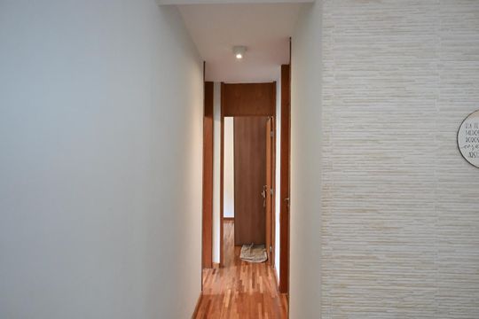Corredor de apartamento à venda com 2 quartos, 54m² em Vila Morse, São Paulo
