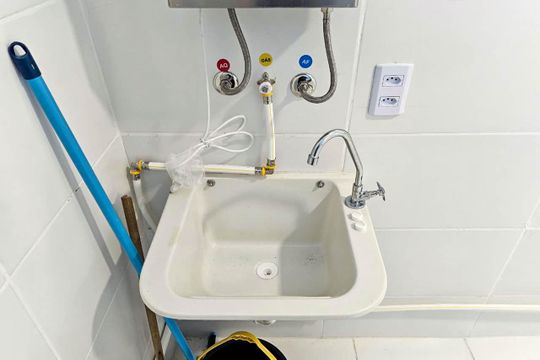 Área de serviço de apartamento para alugar com 2 quartos, 48m² em Guaratiba, Rio de Janeiro