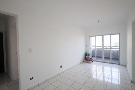 Sala de apartamento para alugar com 2 quartos, 66m² em Vila Yara, Osasco
