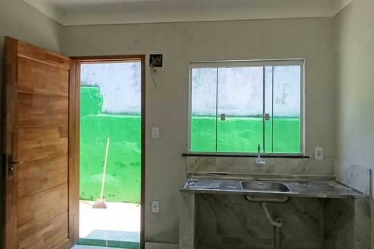 Casa para alugar com 2 quartos, 65m² em Areia Branca, Belford Roxo