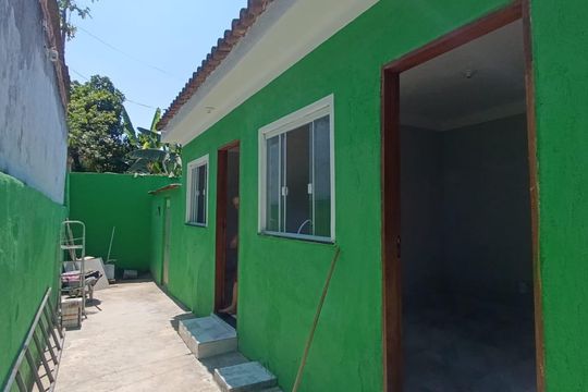 Casa para alugar com 2 quartos, 65m² em Areia Branca, Belford Roxo