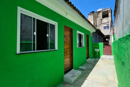 Varanda de casa para alugar com 1 quarto, 65m² em Areia Branca, Belford Roxo