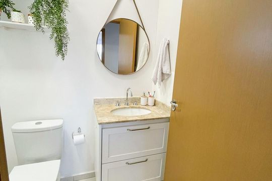 Banheiro da suíte de apartamento à venda com 3 quartos, 101m² em Horto Florestal, Jundiaí