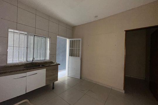 Cozinha de casa para alugar com 2 quartos, 80m² em Vila Pouso Alegre, Barueri