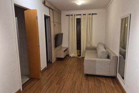 Sala de apartamento para alugar com 1 quarto, 45m² em Vila Morumbi, São Paulo
