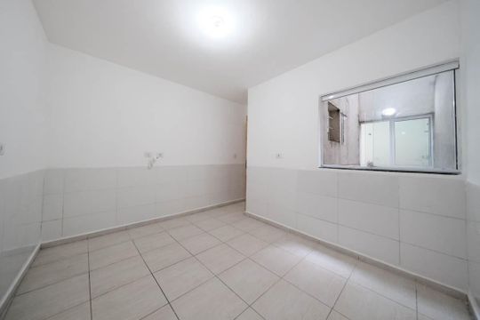 Quarto de apartamento para alugar com 1 quarto, 30m² em Vila Nhocuné, São Paulo