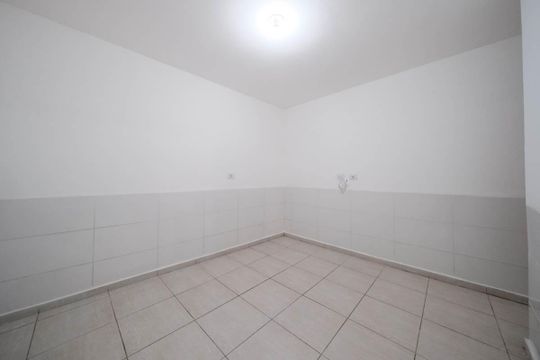 Quarto de apartamento para alugar com 1 quarto, 30m² em Vila Nhocuné, São Paulo