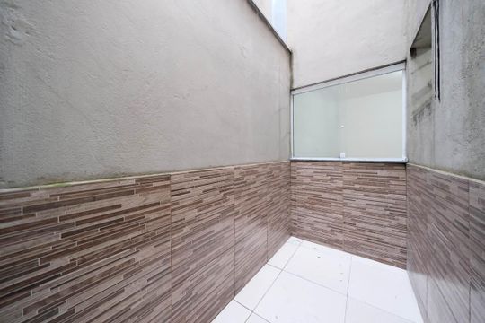 Sala/Cozinha de apartamento para alugar com 1 quarto, 30m² em Vila Nhocuné, São Paulo