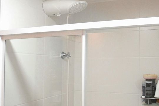 Banheiro da Suíte de apartamento para alugar com 1 quarto, 36m² em Jardim Prudência, São Paulo