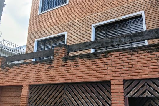 Fachada de casa à venda com 4 quartos, 175m² em Vila Brasilina, São Paulo