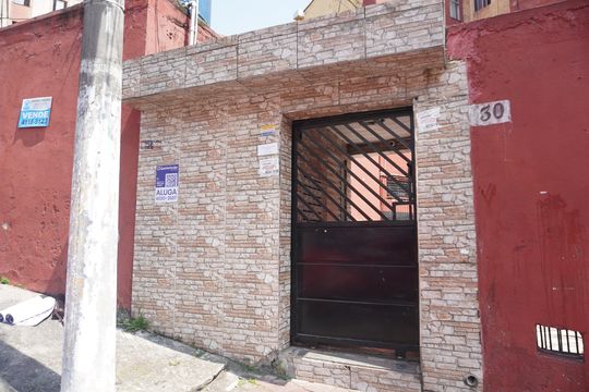 Fachada de apartamento para alugar com 2 quartos, 40m² em Cidade Tiradentes, São Paulo