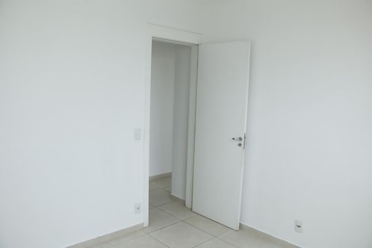 quarto de apartamento para alugar com 2 quartos, 43m² em Jardim Alvorada, Nova Iguaçu