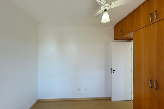 Apartamento para alugar com 5 quartos, 182m² em Castelo, Belo Horizonte