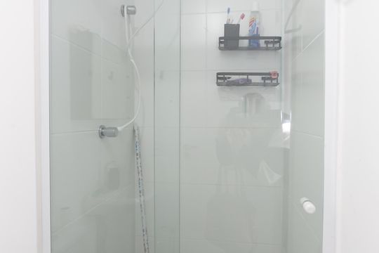 Banheiro de apartamento para alugar com 2 quartos, 48m² em Vila Nova Curuca, São Paulo