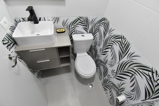 Lavabo de apartamento para alugar com 1 quarto, 36m² em Portão, Curitiba