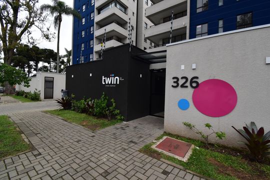 Fachada do condomínio de apartamento para alugar com 1 quarto, 36m² em Portão, Curitiba