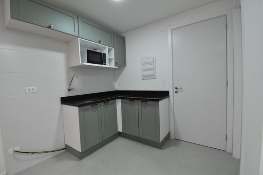 Cozinha de apartamento para alugar com 1 quarto, 36m² em Portão, Curitiba