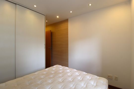 Quarto 2 de apartamento à venda com 2 quartos, 71m² em Moema, São Paulo