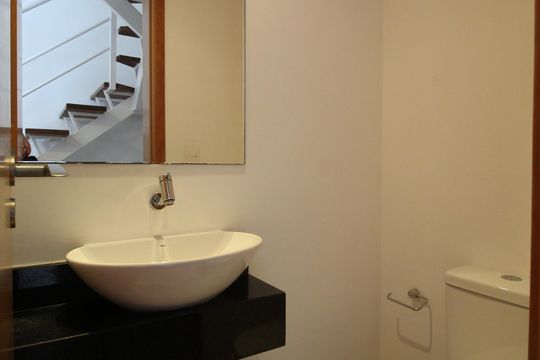 Lavabo de apartamento à venda com 2 quartos, 71m² em Moema, São Paulo