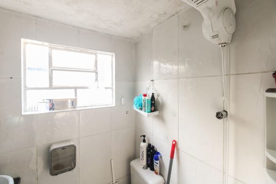 Banheiro de casa à venda com 5 quartos, 565m² em Vila Carrão, São Paulo