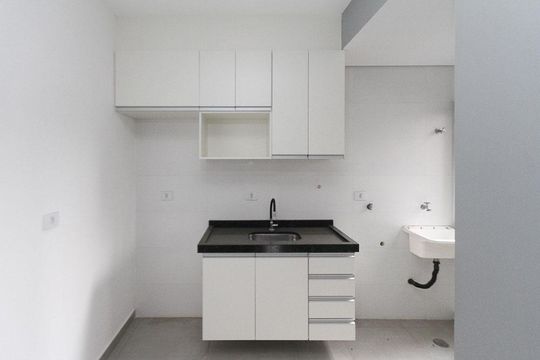 Cozinha de apartamento para alugar com 2 quartos, 42m² em Vila California, São Paulo