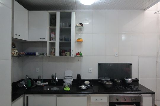 Cozinha e Área de Serviço de casa de condomínio à venda com 2 quartos, 70m² em Santa Branca, Belo Horizonte