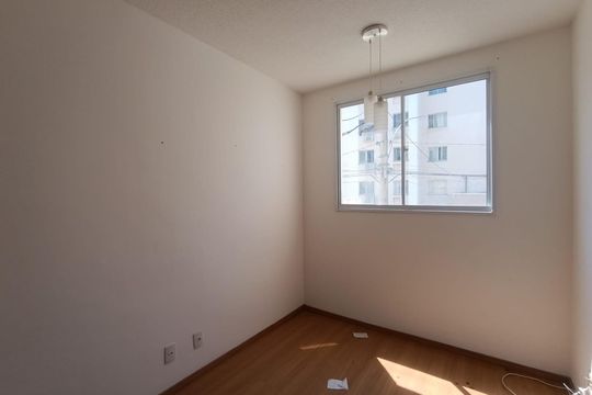 Sala de apartamento para alugar com 2 quartos, 56m² em Vila Catia, Nova Iguaçu