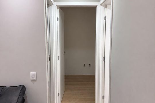 Corredor de apartamento para alugar com 2 quartos, 41m² em Sarandi, Porto Alegre