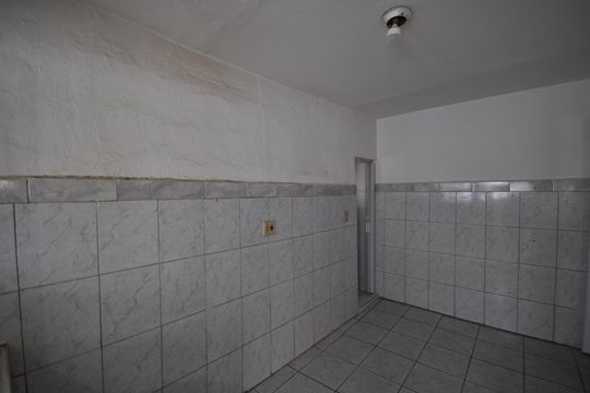 Cozinha de casa para alugar com 1 quarto, 35m² em Vila Medeiros, São Paulo