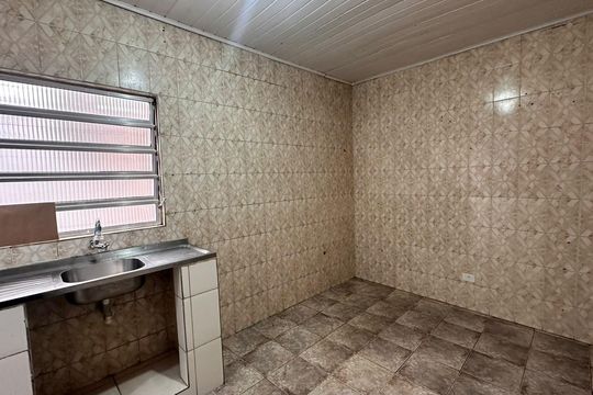 Cozinha de casa para alugar com 1 quarto, 90m² em Jardim Souza, São Paulo