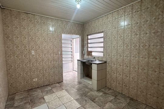 Cozinha de casa para alugar com 1 quarto, 90m² em Jardim Souza, São Paulo