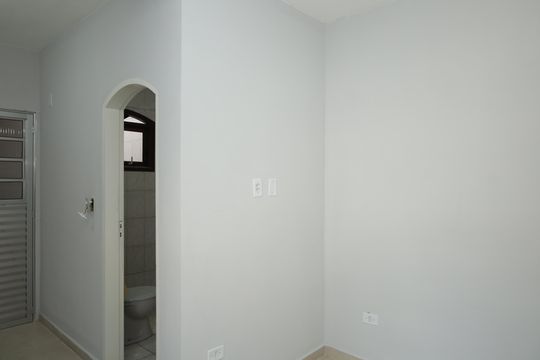 Sala de casa para alugar com 1 quarto, 30m² em Parque Guaianazes, São Paulo