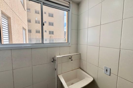 Área de Serviço de apartamento para alugar com 2 quartos, 49m² em Jardim Lourdes, Ferraz de Vasconcelos