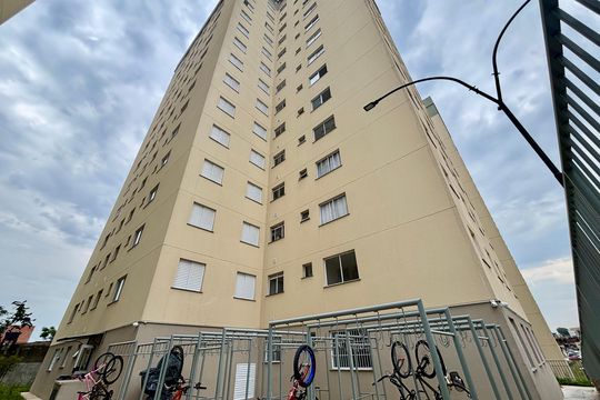 Fachada de apartamento para alugar com 2 quartos, 49m² em Jardim Lourdes, Ferraz de Vasconcelos