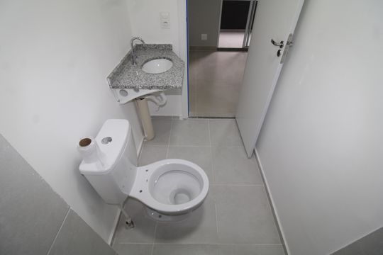 Banheiro 2 de apartamento para alugar com 3 quartos, 69m² em Santana, São Paulo