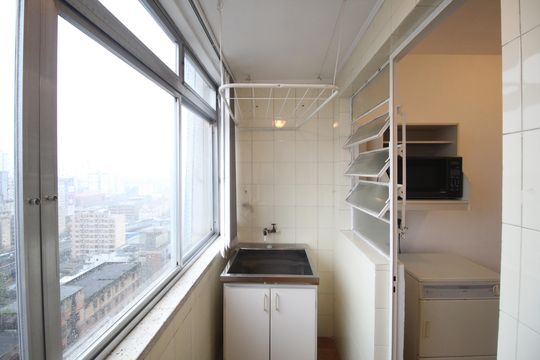 Área de Serviço de apartamento para alugar com 2 quartos, 85m² em Independência, Porto Alegre