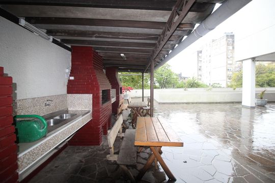 Área comum - Churrasqueira de apartamento para alugar com 2 quartos, 85m² em Independência, Porto Alegre